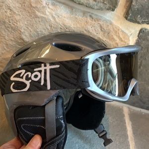 GIRO G9 helmet youth SMALL, SCOTT goggles